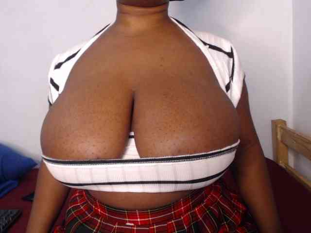 LustyAurora69 webcam