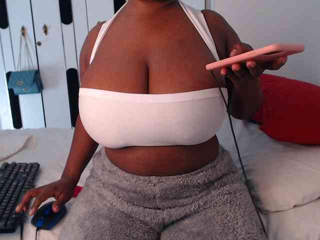 LustyAurora69 webcam