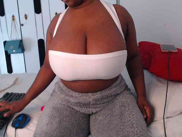 LustyAurora69 webcam