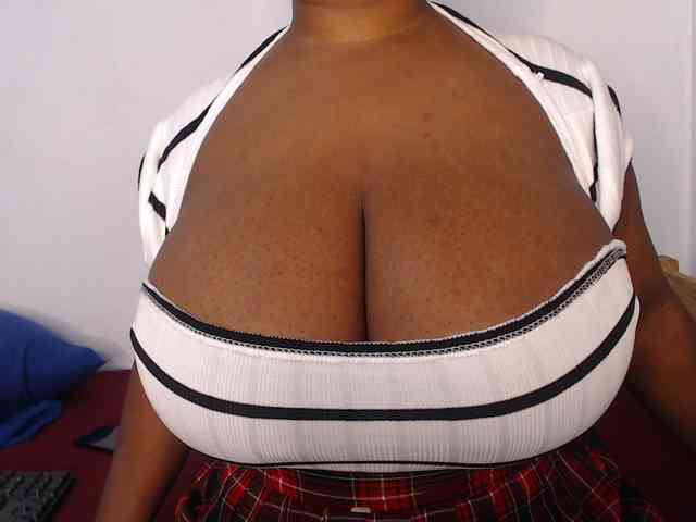 LustyAurora69 webcam