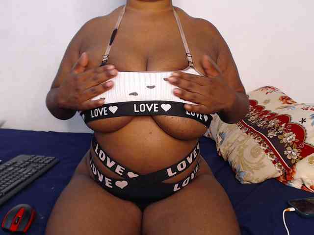 LustyAurora69 webcam