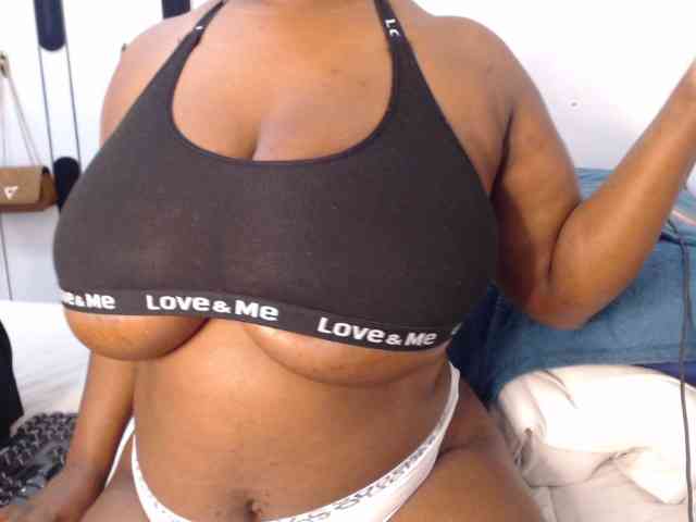 LustyAurora69 webcam