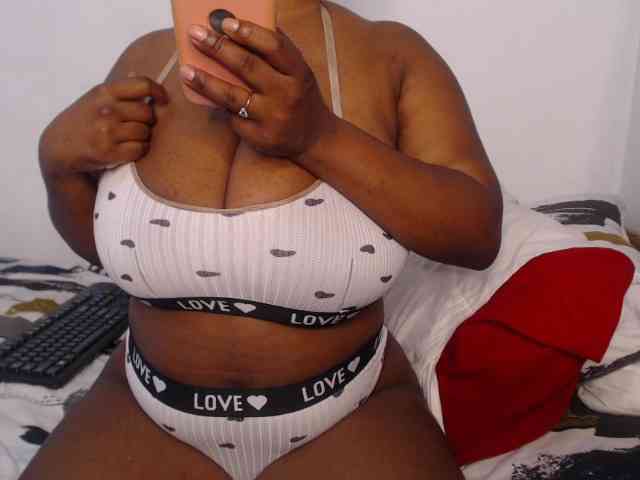 LustyAurora69 webcam