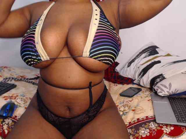 LustyAurora69 webcam