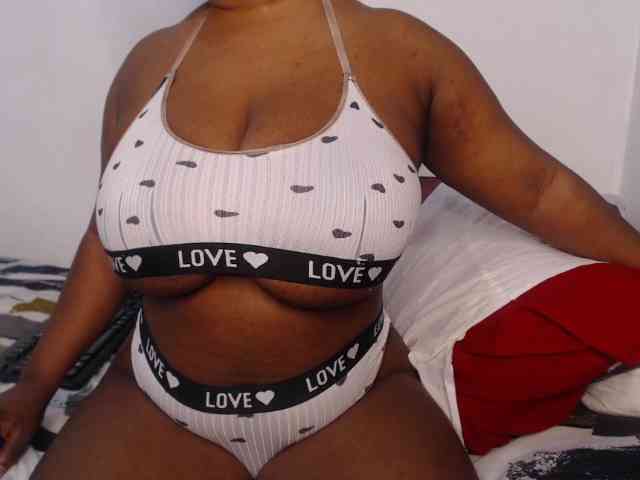 LustyAurora69 webcam