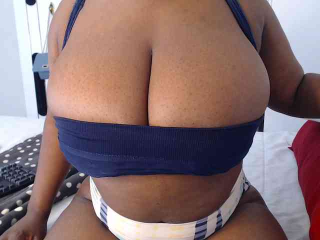 LustyAurora69 webcam