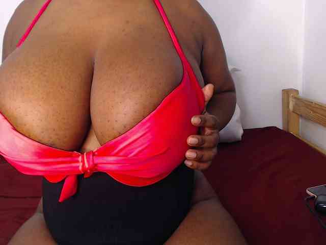 LustyAurora69 webcam