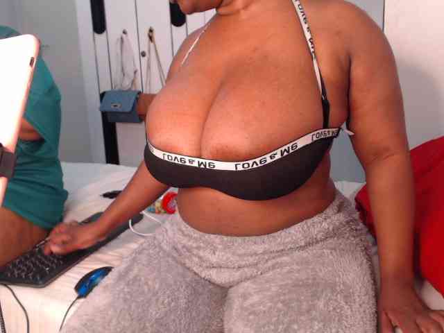 LustyAurora69 webcam