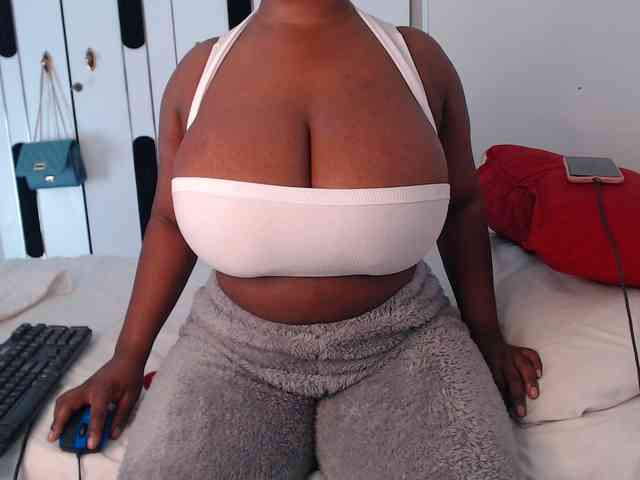 LustyAurora69 webcam