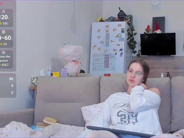 Girlalonehome's BongaCams show and profile