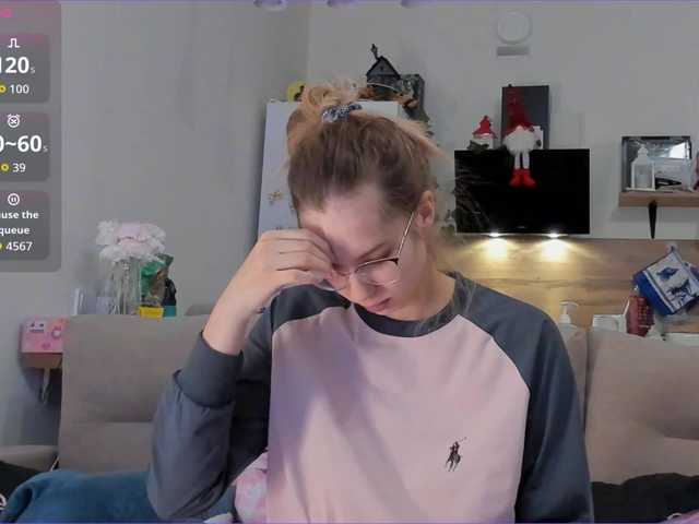 Girlalonehome's BongaCams show and profile