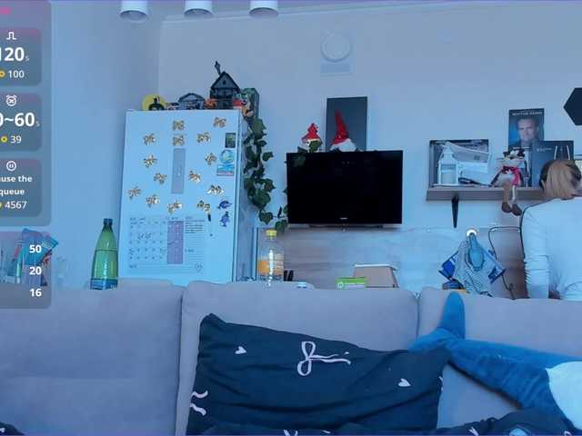 Girlalonehome's BongaCams show and profile