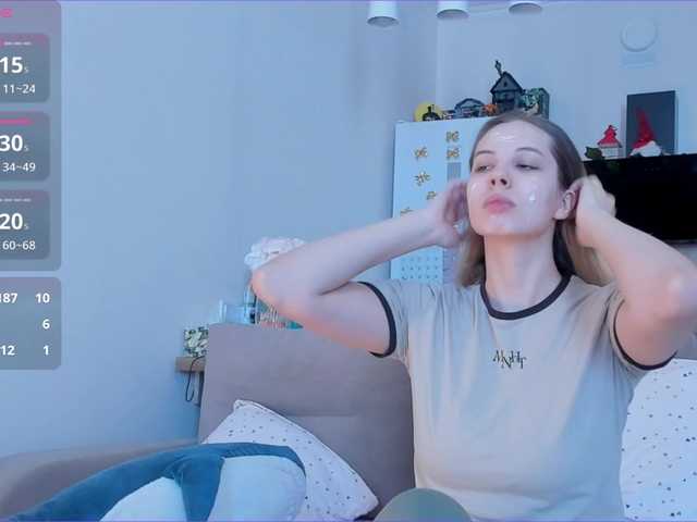 Girlalonehome's BongaCams show and profile