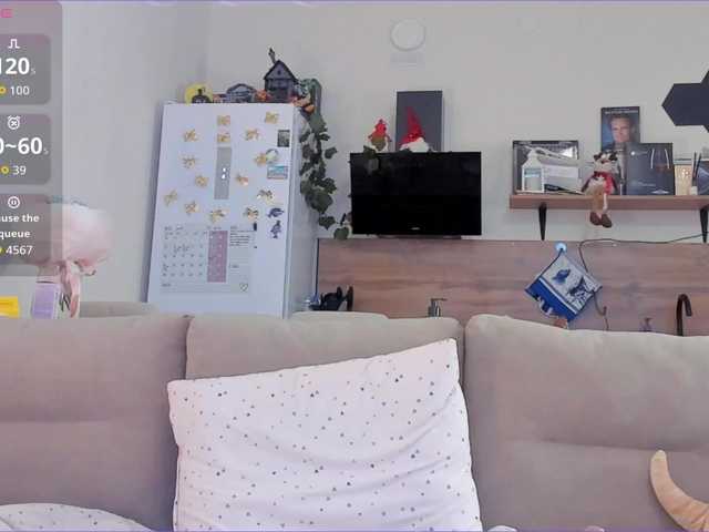 Girlalonehome's BongaCams show and profile