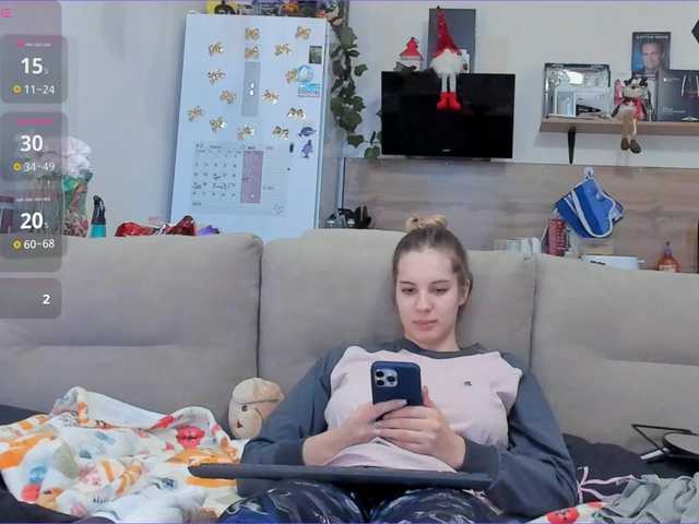 Girlalonehome's BongaCams show and profile