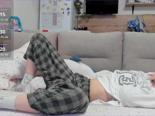 Girlalonehome's BongaCams show and profile