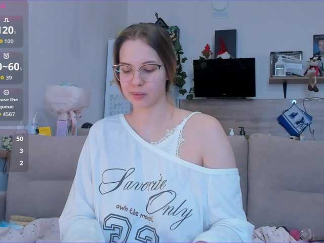 Girlalonehome's BongaCams show and profile