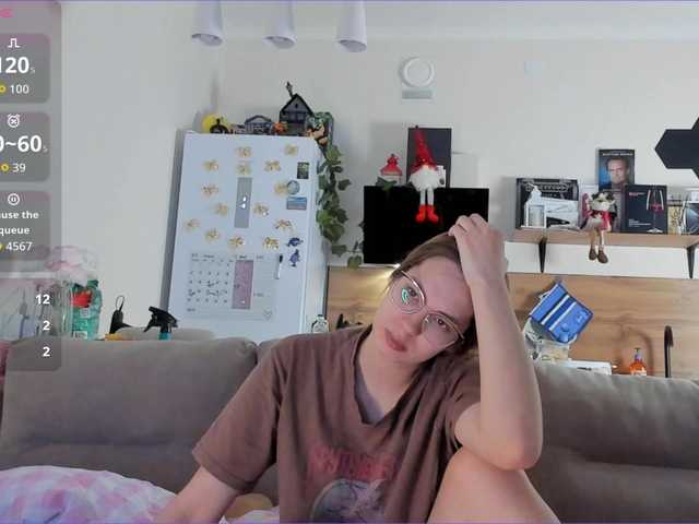 Girlalonehome's BongaCams show and profile