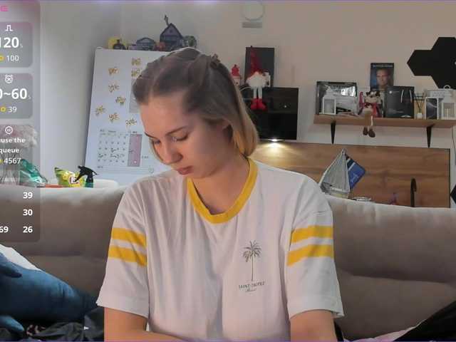 Girlalonehome's BongaCams show and profile