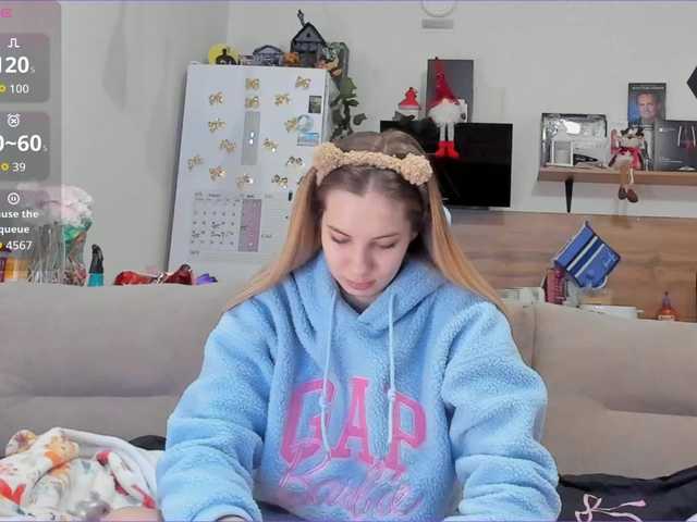 Girlalonehome's BongaCams show and profile