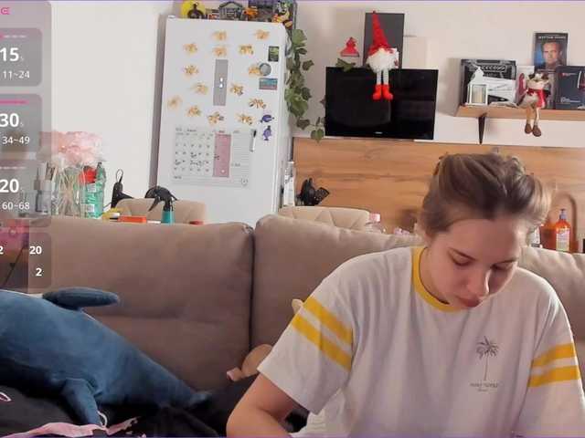 Girlalonehome's BongaCams show and profile