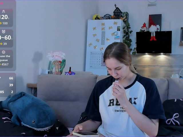 Girlalonehome's BongaCams show and profile