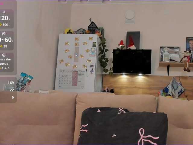 Girlalonehome's BongaCams show and profile