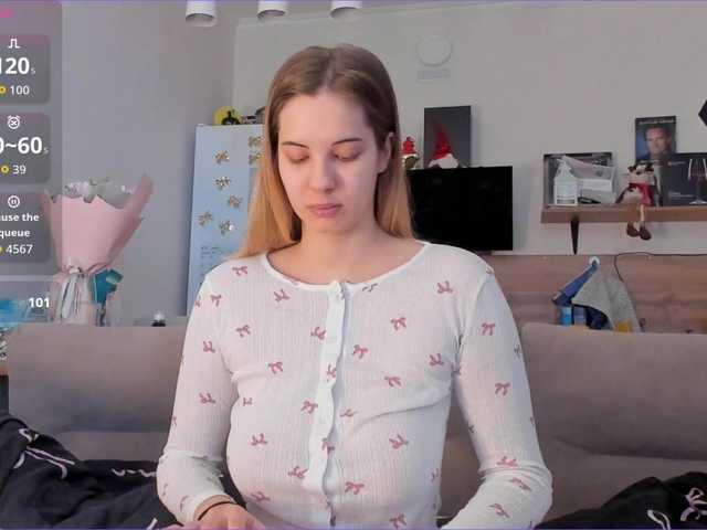 Girlalonehome's BongaCams show and profile