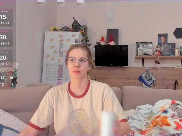 Girlalonehome's BongaCams show and profile