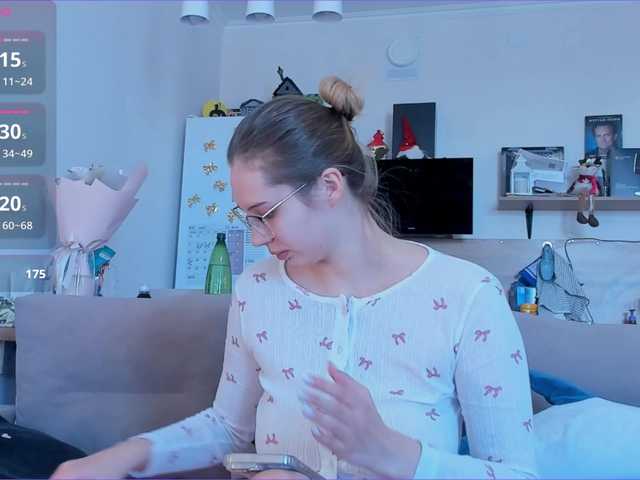 Girlalonehome's BongaCams show and profile