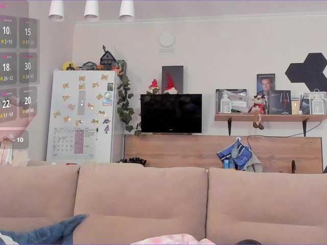 Girlalonehome's BongaCams show and profile