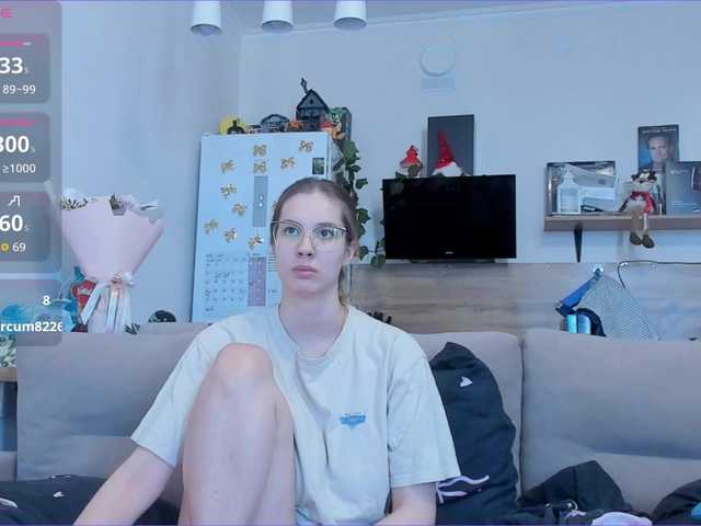 Girlalonehome's BongaCams show and profile