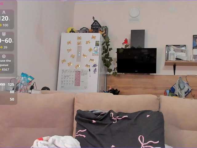 Girlalonehome's BongaCams show and profile