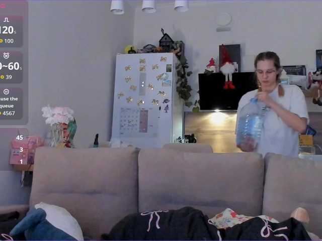 Girlalonehome's BongaCams show and profile