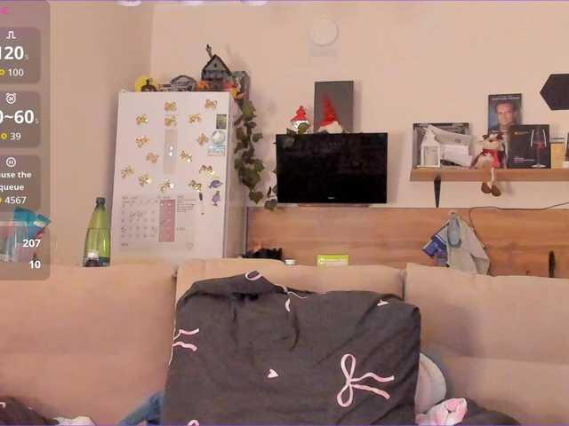 Girlalonehome's BongaCams show and profile