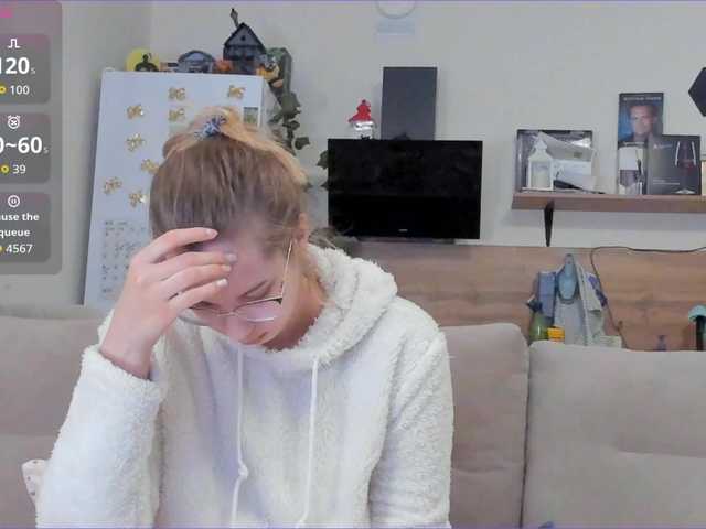 Girlalonehome's BongaCams show and profile