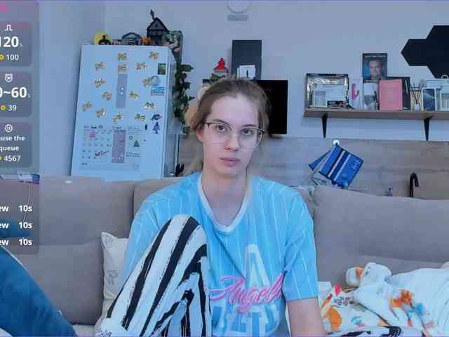 Girlalonehome Girlalonehome