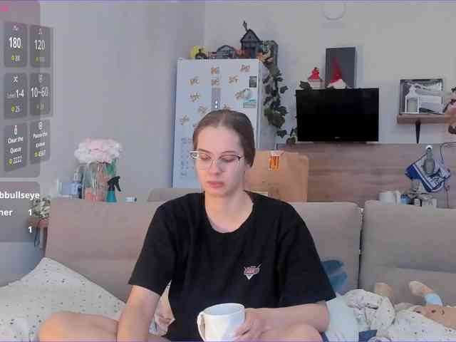 Girlalonehome Girlalonehome