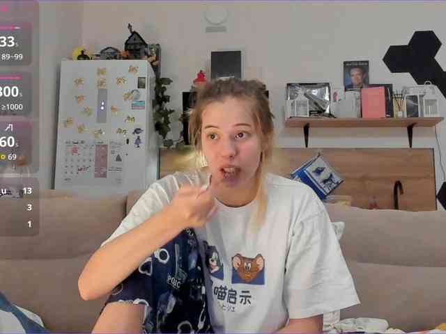 Girlalonehome Girlalonehome