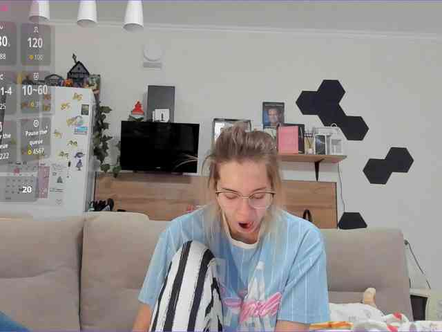 Girlalonehome Girlalonehome