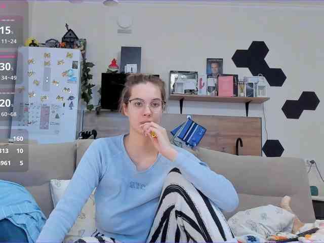 Girlalonehome Girlalonehome