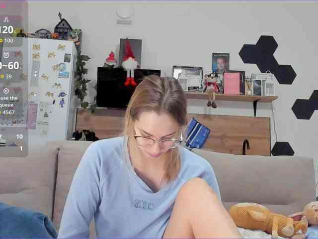 Girlalonehome Girlalonehome