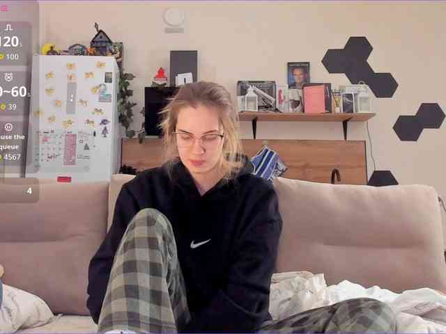 Girlalonehome Girlalonehome