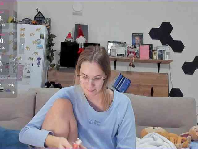 Girlalonehome Girlalonehome