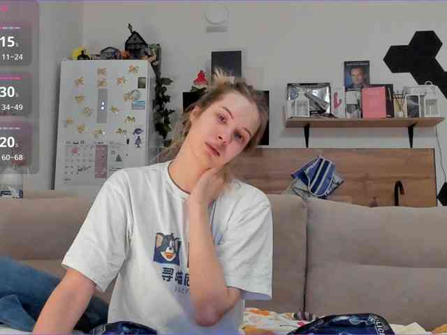 Girlalonehome Girlalonehome