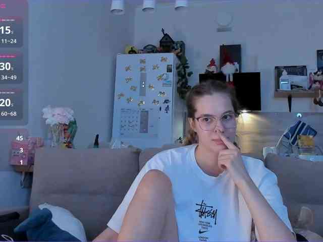 Girlalonehome Girlalonehome