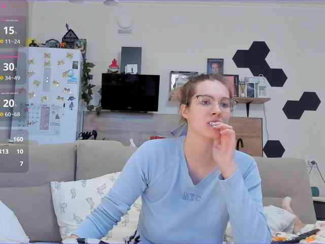 Girlalonehome Girlalonehome