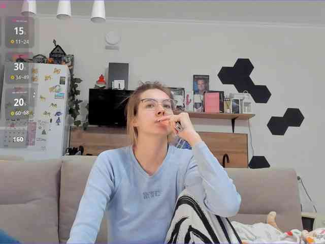 Girlalonehome Girlalonehome