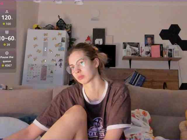 Girlalonehome Girlalonehome