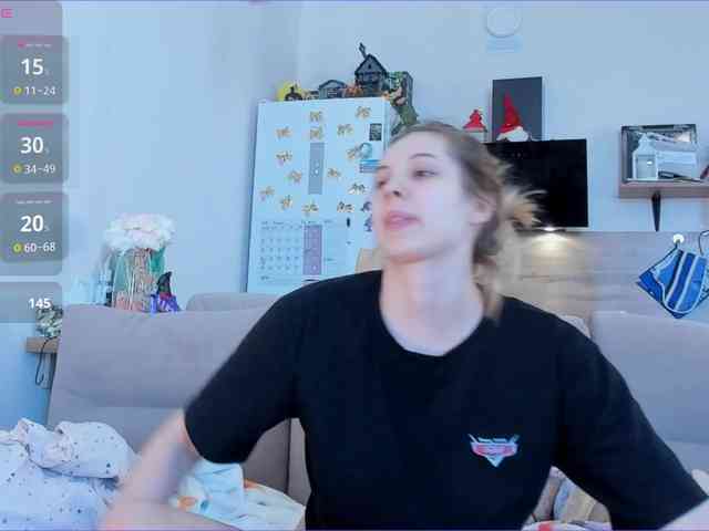 Girlalonehome Live Webcam on BongaCams